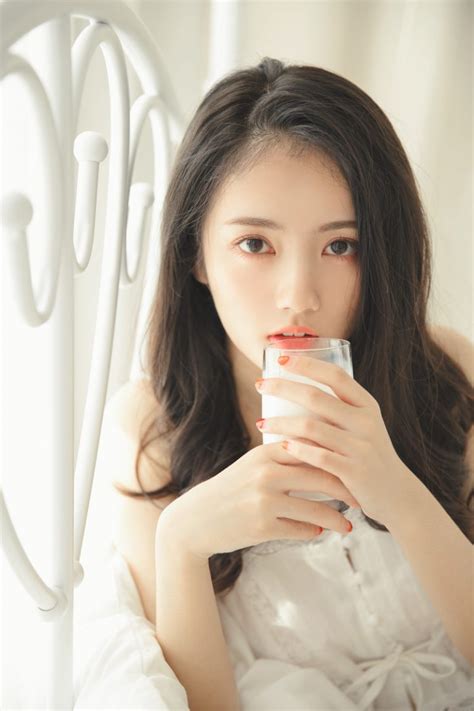 前温网冠军因伤退赛！萨巴伦卡晋级美网4强+将PK世界第4创4纪录